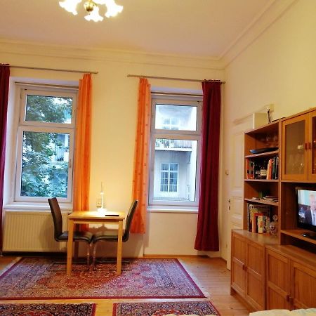 Gemuetliche Wohnung Nahe Zentrum Вена Экстерьер фото
